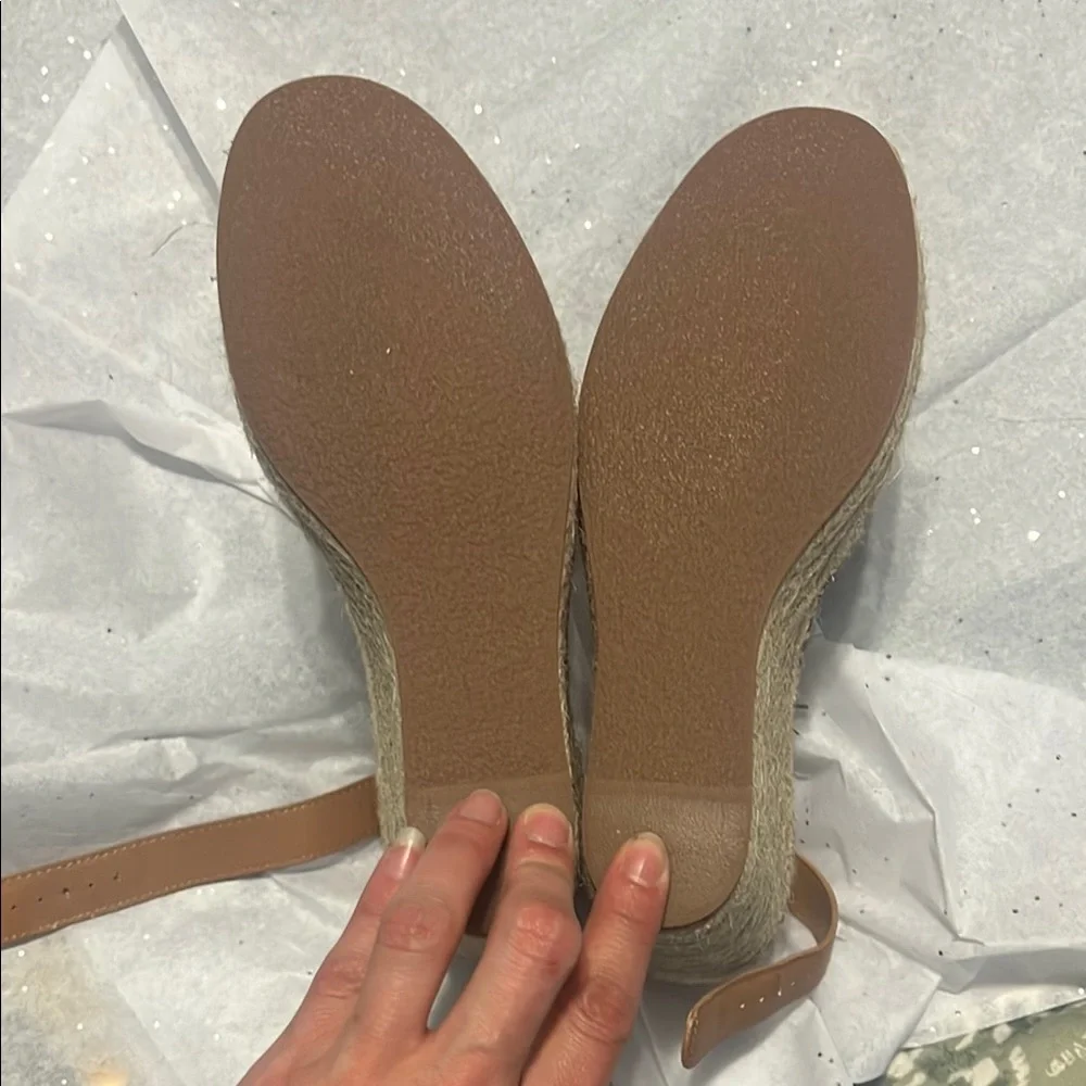 Abound Women's Tan Wedge Sandals